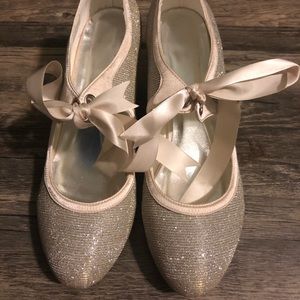 JIAJIA 9.5 Closed Toe Ribbon Tie Stilettos